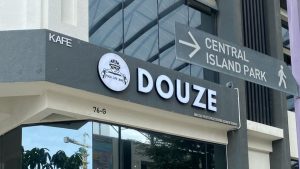 Douze Cafe